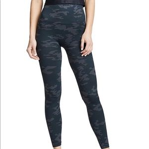 Spanx Seamless Black Camo Leggings